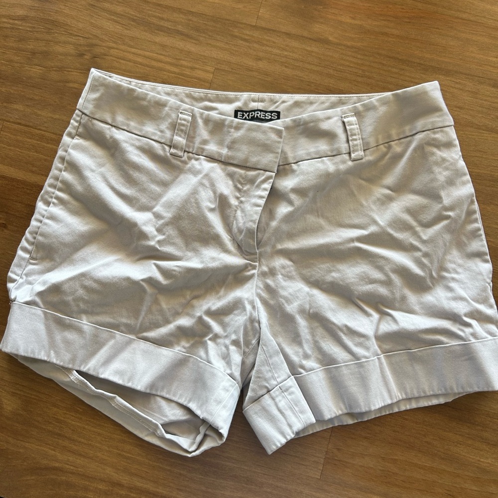 Express Shorts